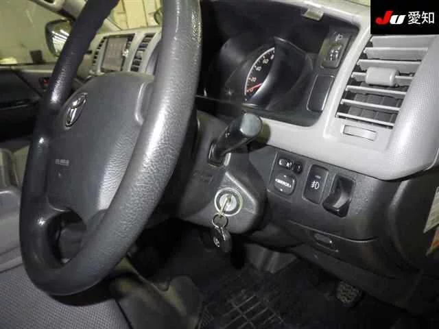 Toyota REGIUS ACE VAN