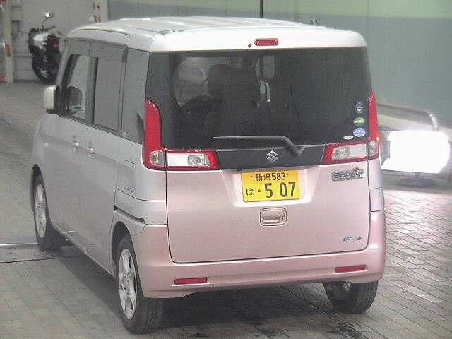 Suzuki SPACIA