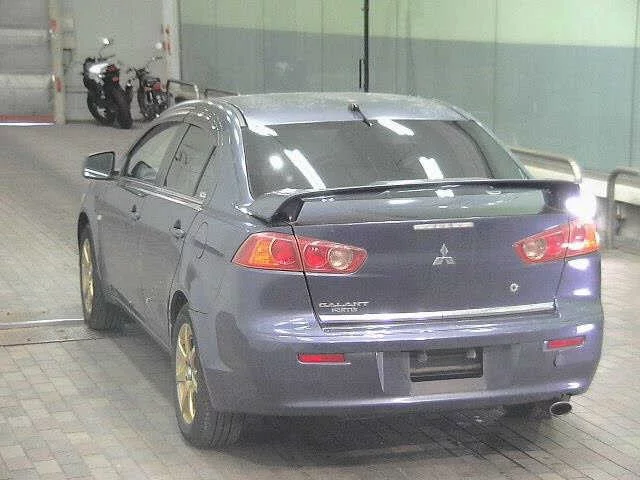 Mitsubishi GALANT FORTIS