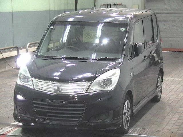 Mitsubishi DELICA D2