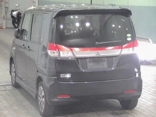 Mitsubishi DELICA D2