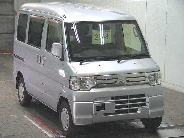 Mitsubishi MINICAB TRUCK