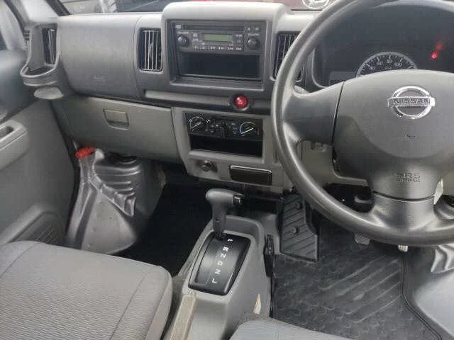 Nissan CLIPPER VAN