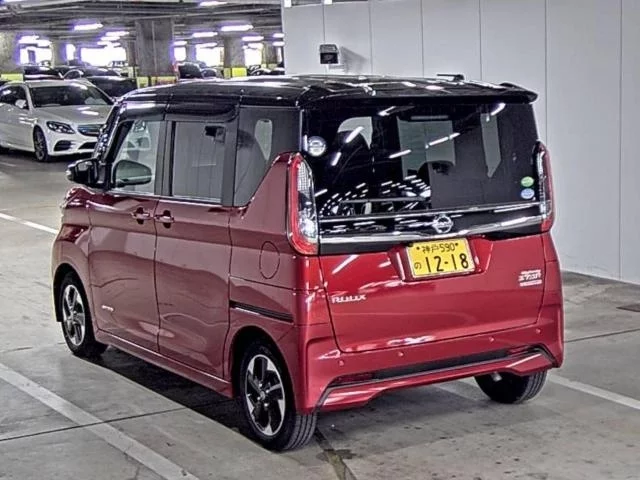 Nissan ROOX