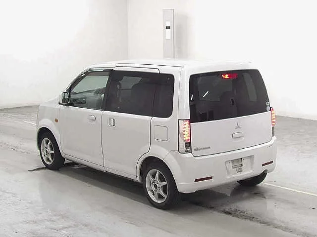 Mitsubishi EK WAGON