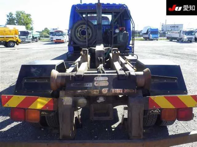 Mitsubishi FUSO FIGHTER