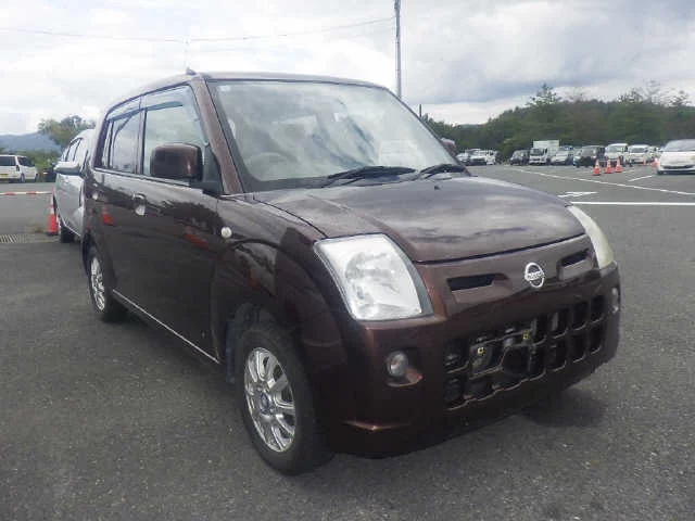 Nissan PINO
