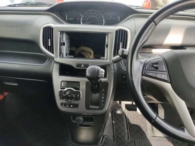 Mitsubishi DELICA D2