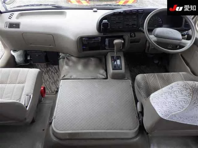 Toyota COASTER