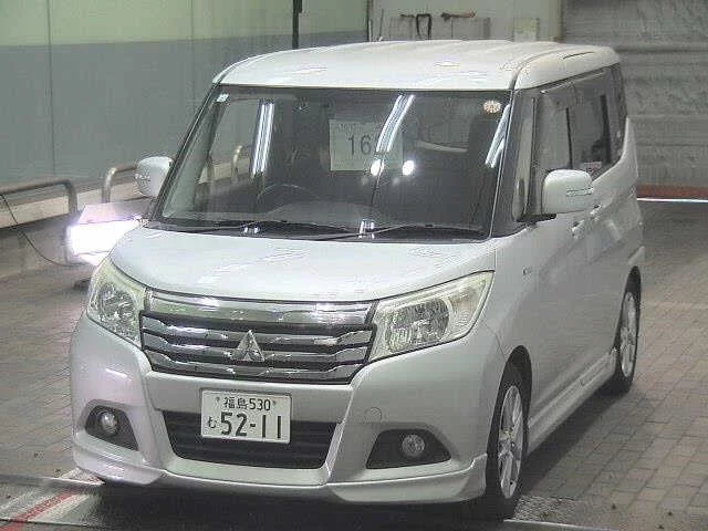 Mitsubishi DELICA D2