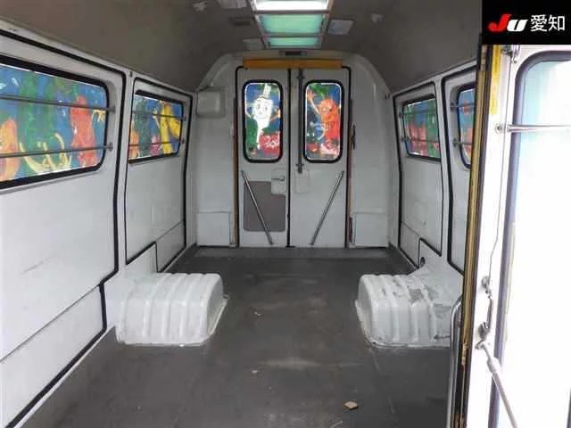 Toyota COASTER