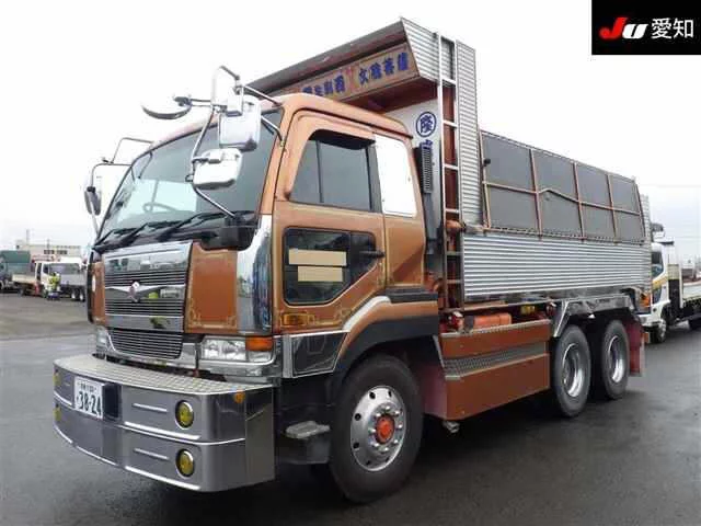 Nissan TRUCK