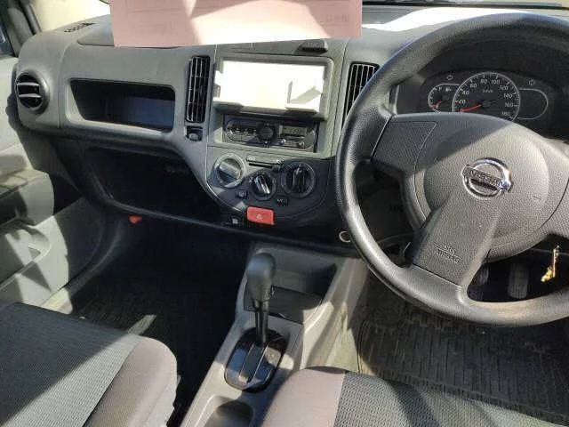 Nissan AD