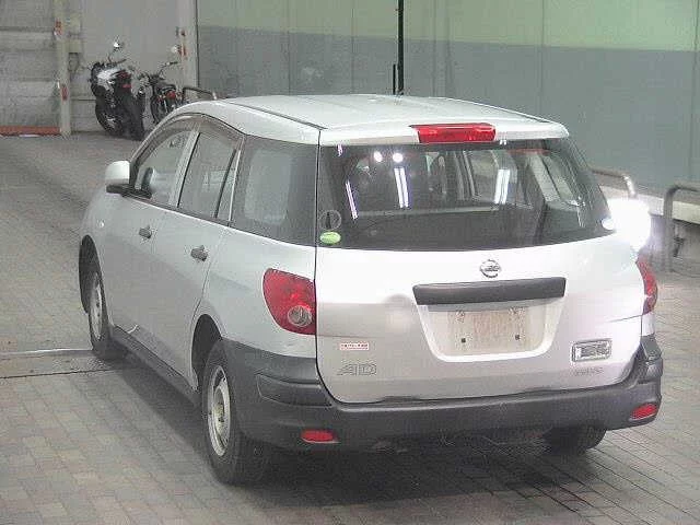 Nissan AD