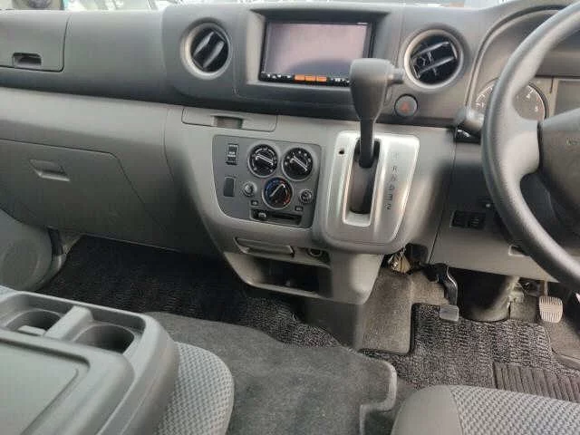 Nissan CARAVAN VAN