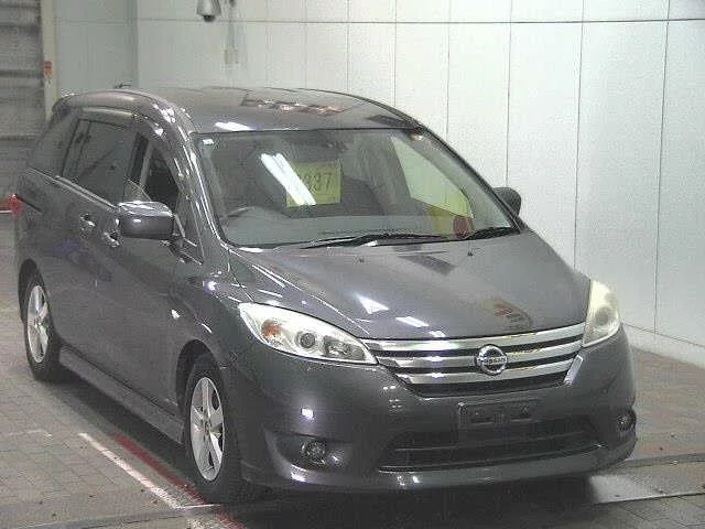 Nissan LAFESTA