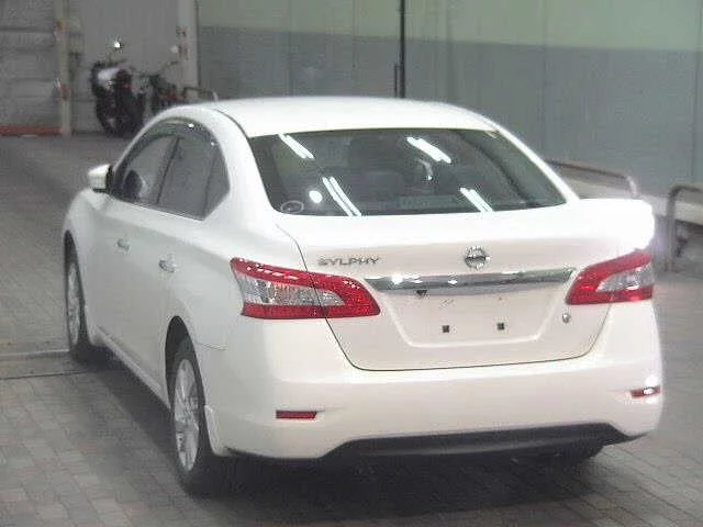 Nissan SYLPHY
