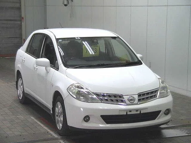 Nissan TIIDA LATIO