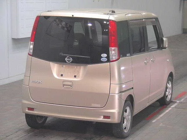 Nissan ROOX