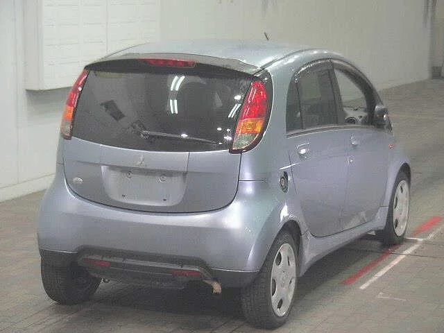 Mitsubishi I