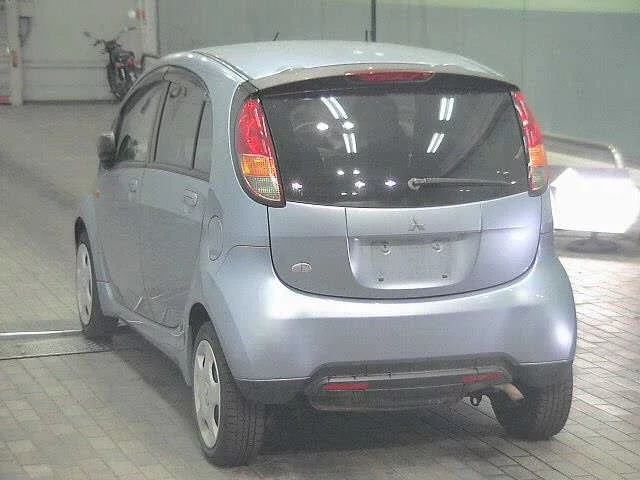 Mitsubishi I
