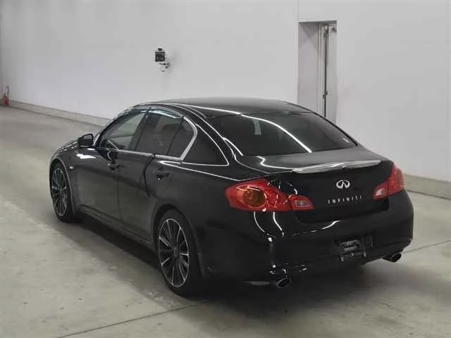 Nissan SKYLINE