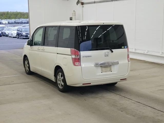 Honda STEP WAGON