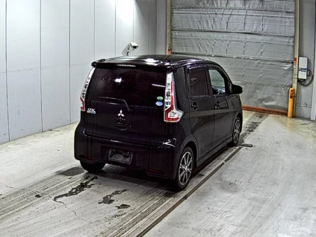 Mitsubishi EK CUSTOM