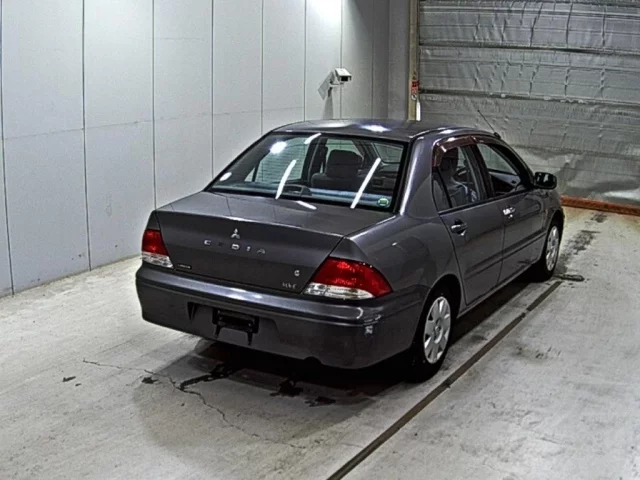 Mitsubishi LANCER