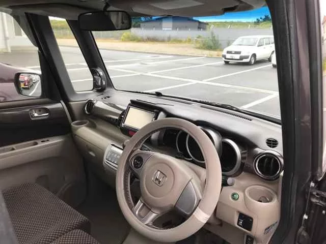 Honda N BOX PLUS