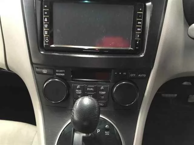 Toyota MARK X ZIO