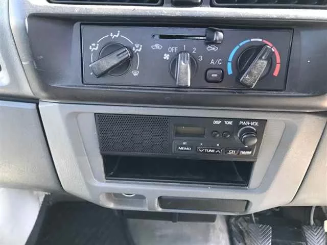 Mitsubishi MINICAB TRUCK