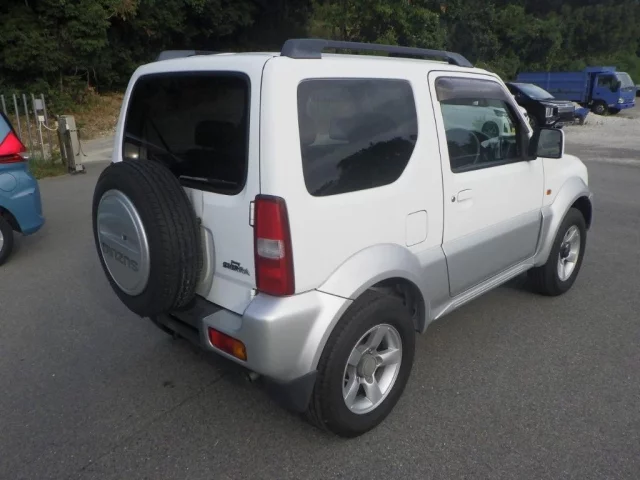 Suzuki JIMNY SIERRA