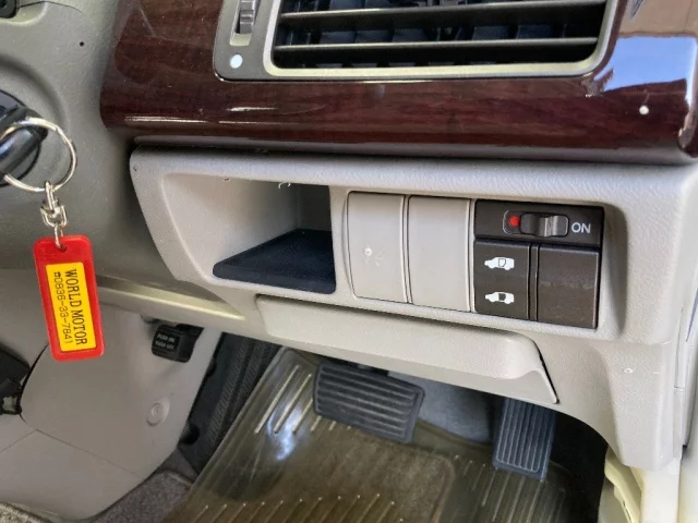 Honda ELYSION