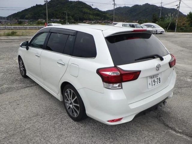 Toyota COROLLA FIELDER