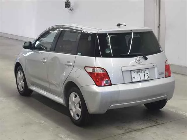 Toyota IST