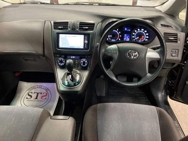 Toyota MARK X ZIO