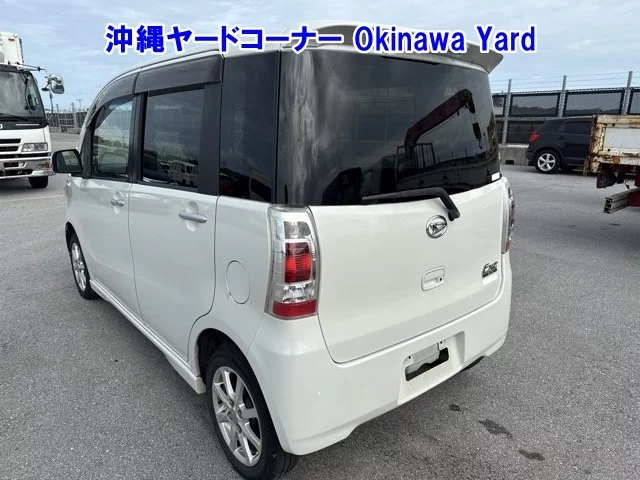 Daihatsu TANTO EXE