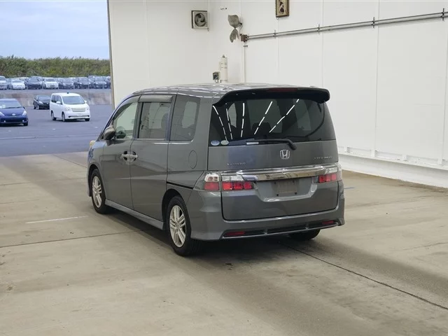 Honda STEP WAGON