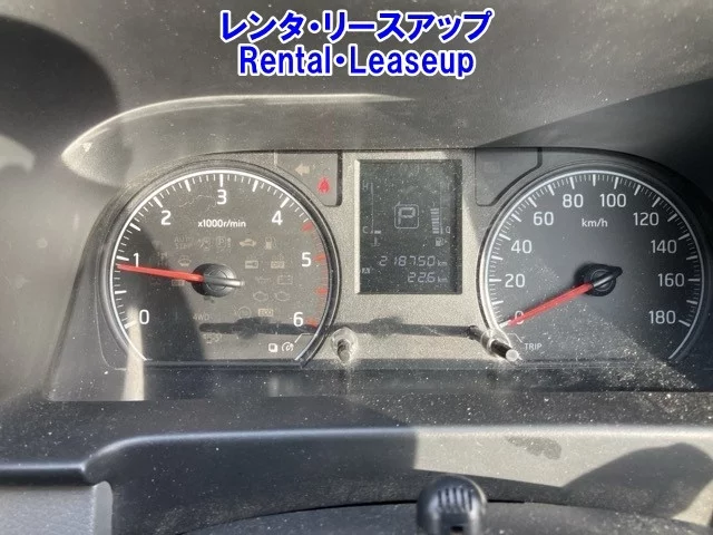 Nissan CARAVAN VAN