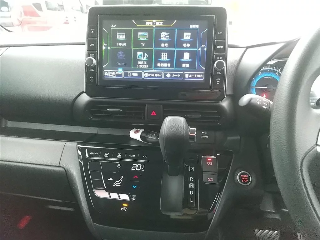 Nissan ROOX