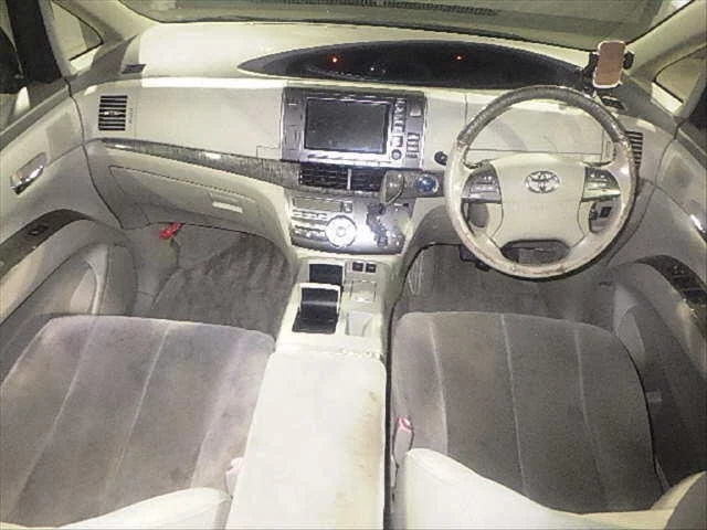 Toyota ESTIMA HYBRID