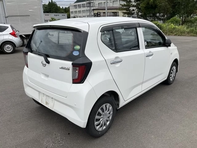 Daihatsu MIRA E S