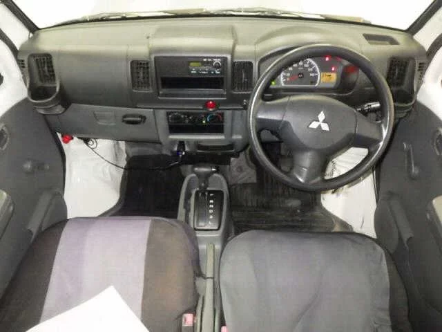 Mitsubishi MINICAB VAN