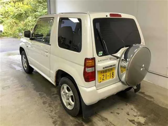 Mitsubishi PAJERO MINI