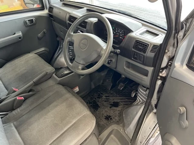 Nissan CLIPPER VAN