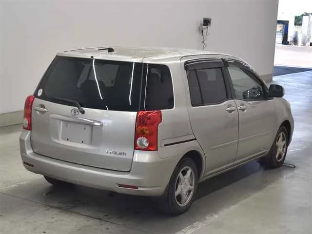 Toyota RAUM