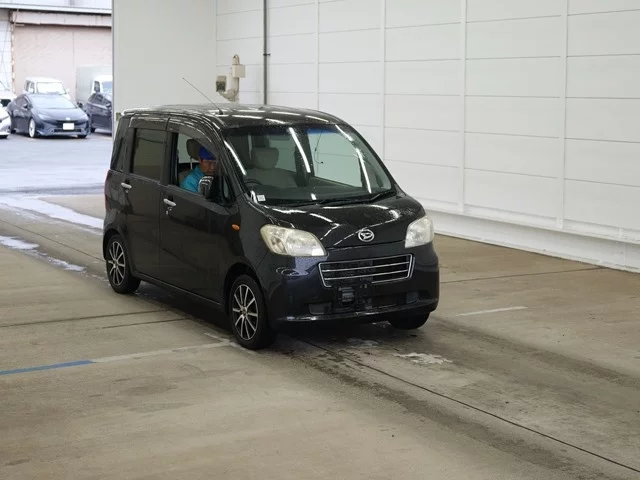 Daihatsu TANTO EXE