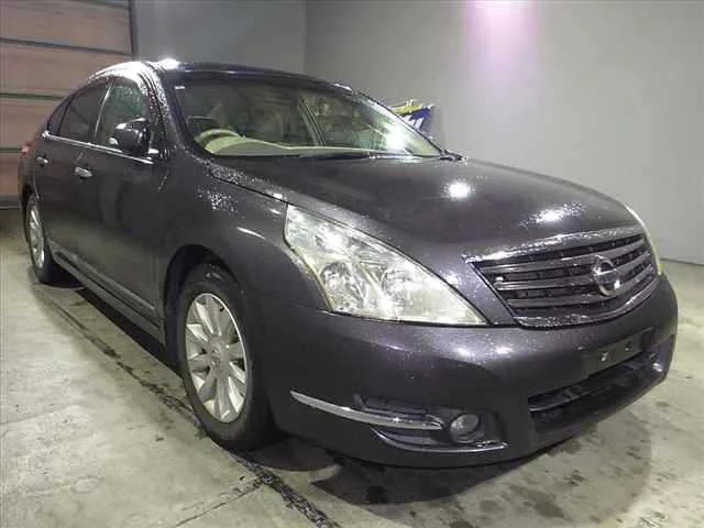 Nissan TEANA