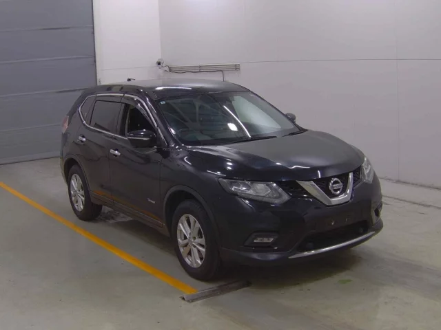 Nissan X-TRAIL